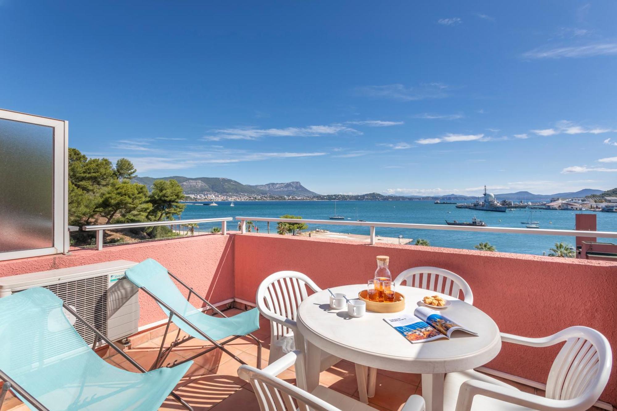 Résidence Pierre&Vacances Les Jardins de la Côte d'Azur Saint-Mandrier-sur-Mer Extérieur photo