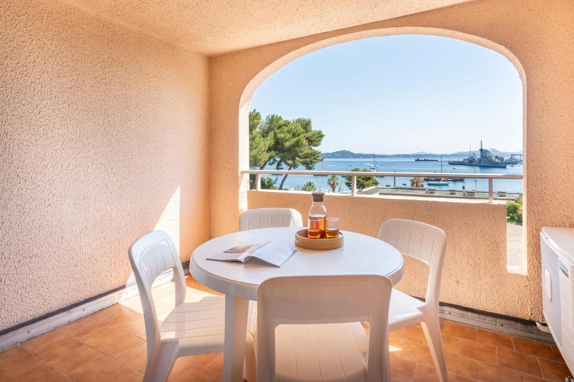Résidence Pierre&Vacances Les Jardins de la Côte d'Azur Saint-Mandrier-sur-Mer Extérieur photo